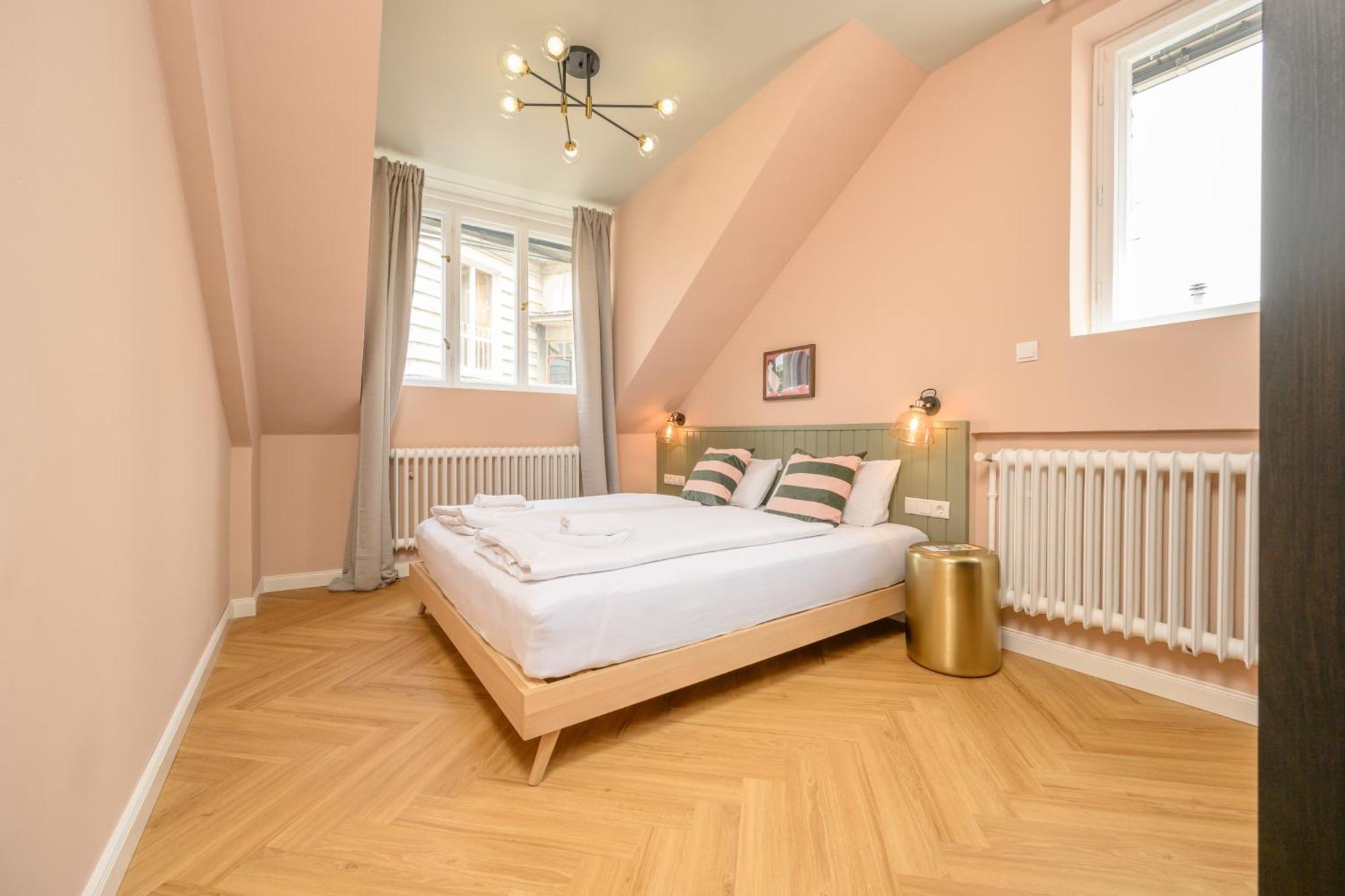 Palais Palffy Suits Apartment *